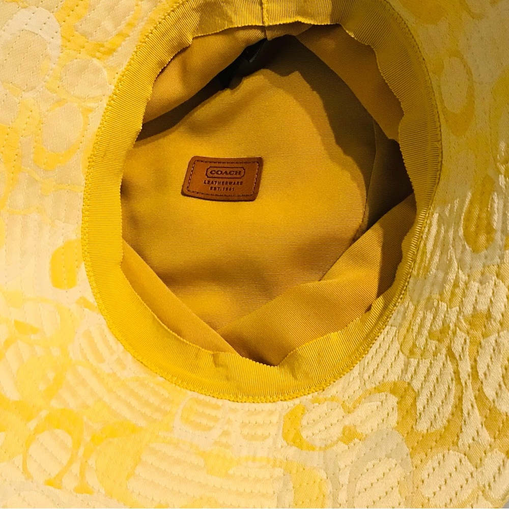 Coach hat - Picture 3 of 3